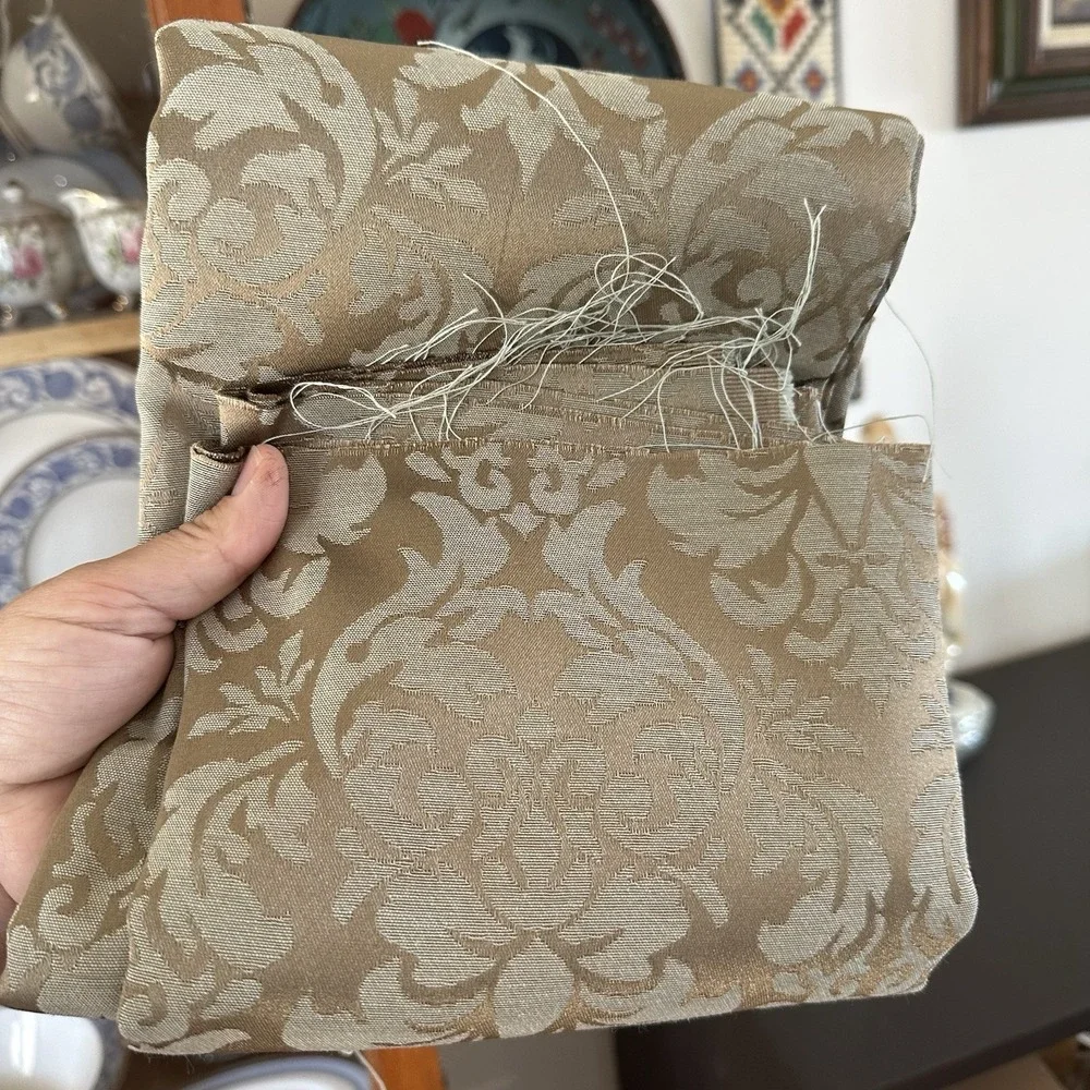 New Classic Woven Damask Jacquard Fabric Metallic Gold Silver 57x38